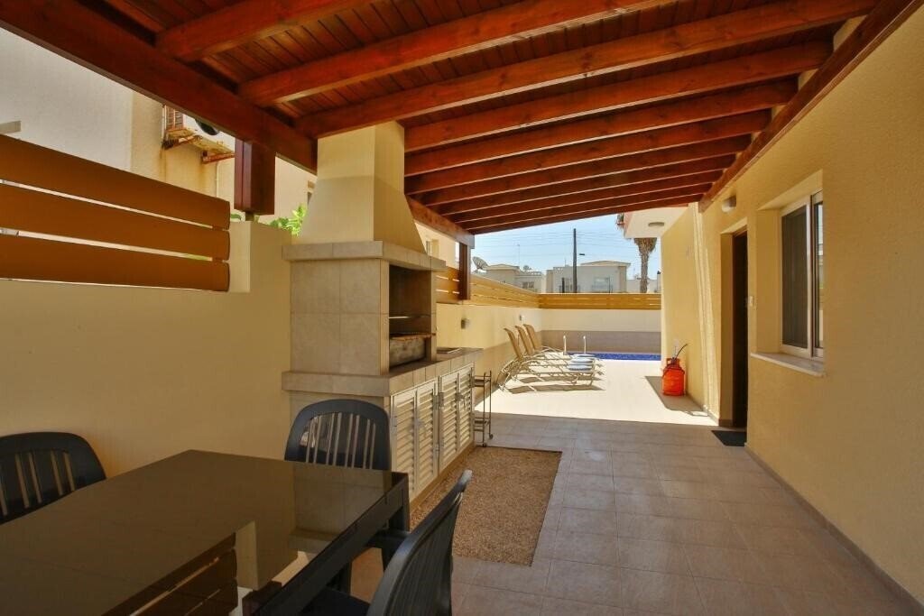 Картинка Star House 4*