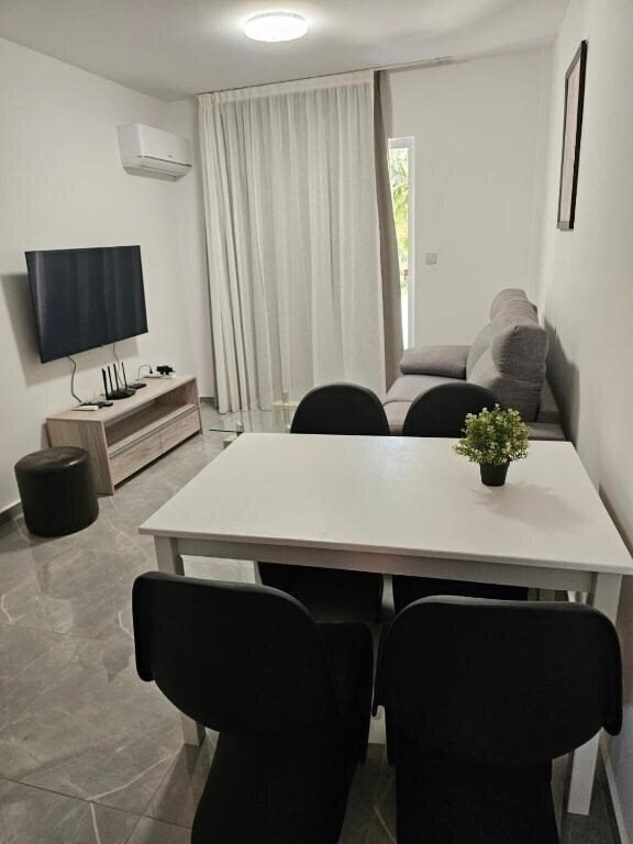 Отель Vrexi Apartment, by IMH Travel & Tours 2*