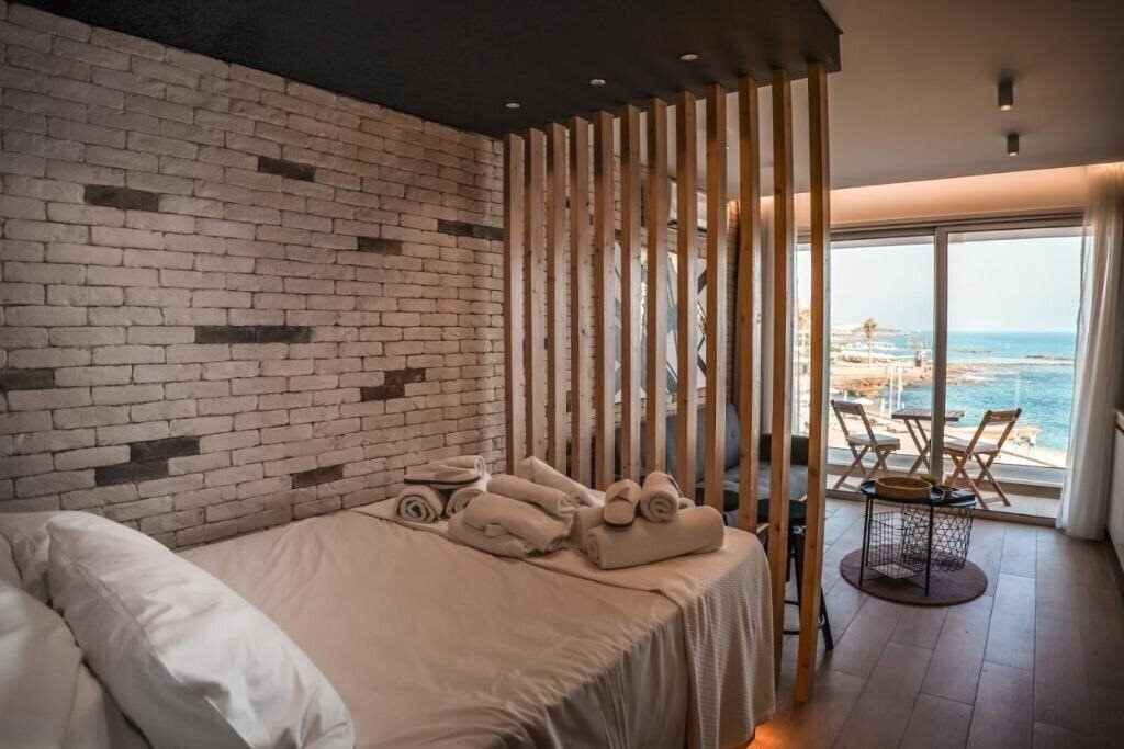 Картинка Cosea Living: Seaside Luxury Suite In Harbour 107a 3*