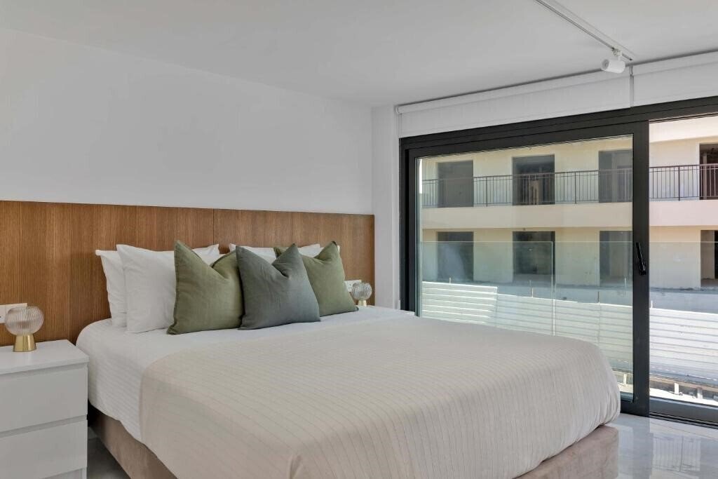 Картинка Phaedrus Living Alkminis Seaview Suites Litore 2*