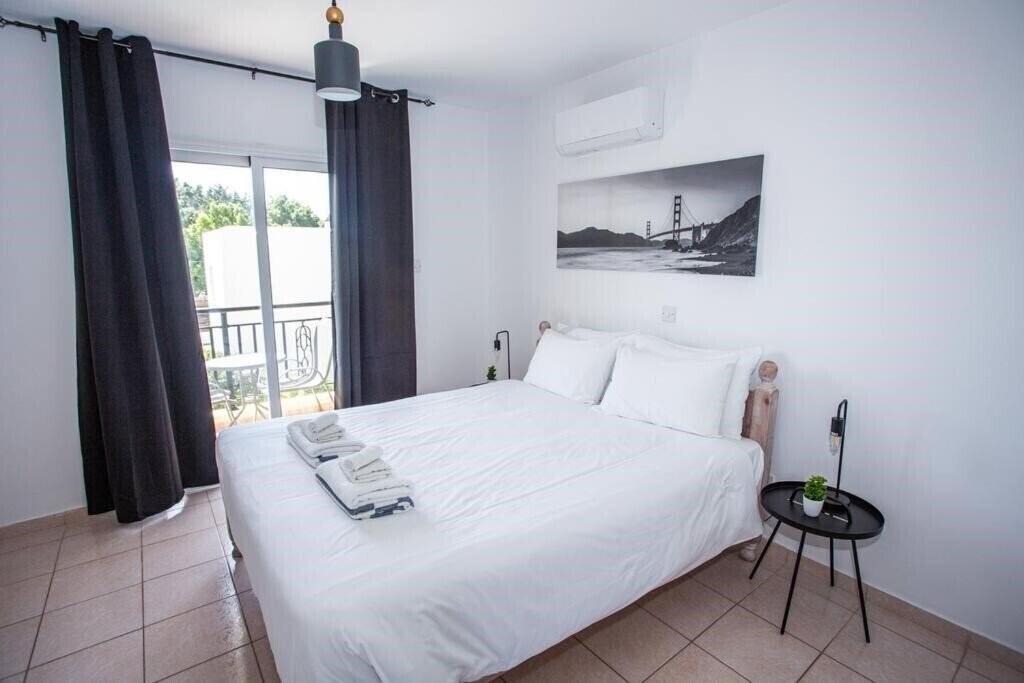 Фото Estea - Olympias Skyview Townhouse With A Pool 3*