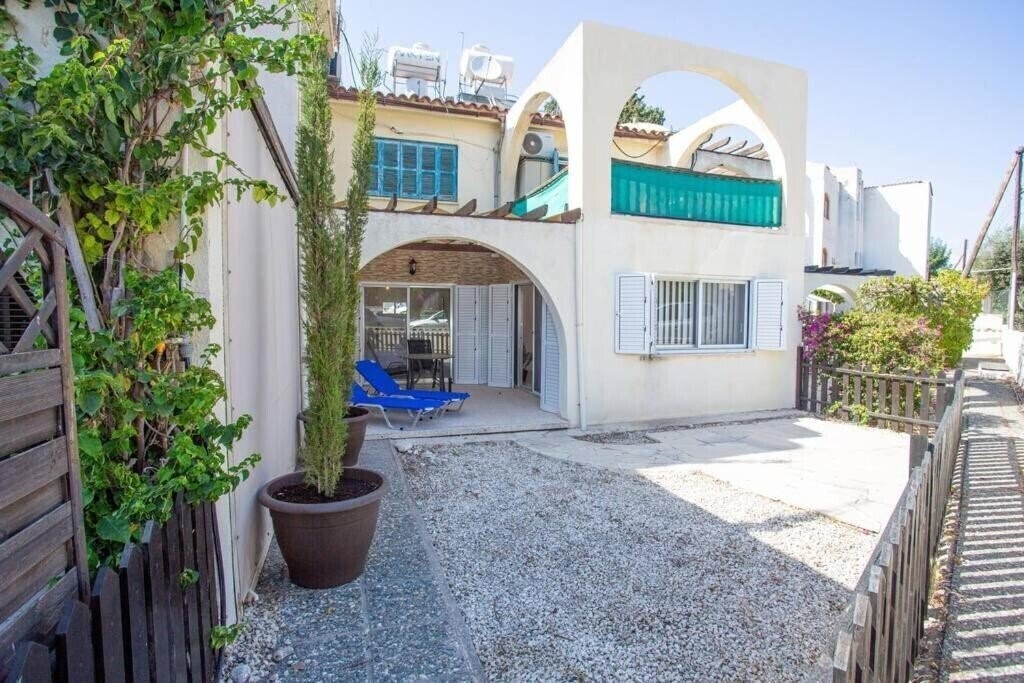 Готель Estea - Rheas Cozy 1 Bedroom Apartment 3*