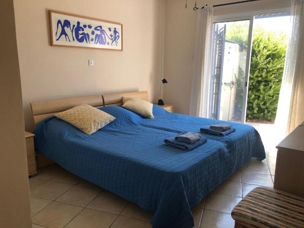 Фото Limnaria Villas - Comfy 2 Bed, 2 Bath Ground Floor Apartment 3*
