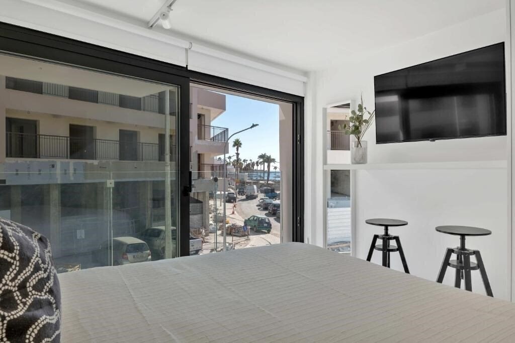 Готель Phaedrus Living: Alkminis Seaview Suites Mare 3*
