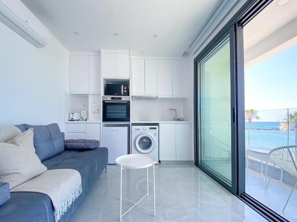 Фото Phaedrus Living: Marina Sea View Flat 214 Gold 3*