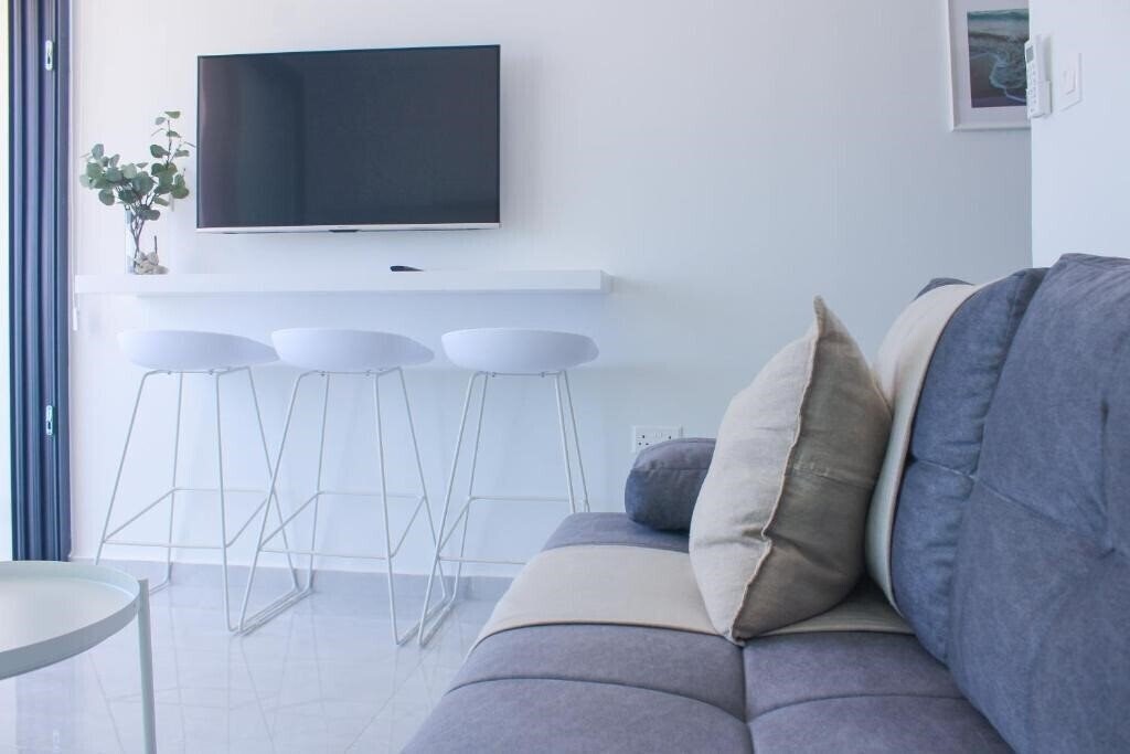 Фотография Phaedrus Living: Marina Sea View Flat 214 Gold 3*