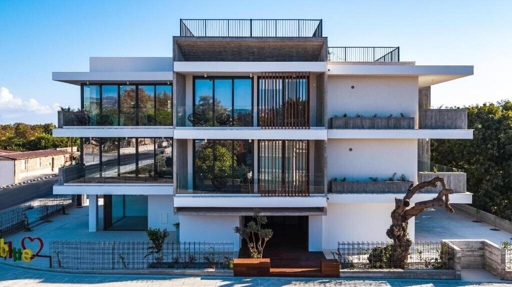 Отель Avenue 102 1 Bed 3*