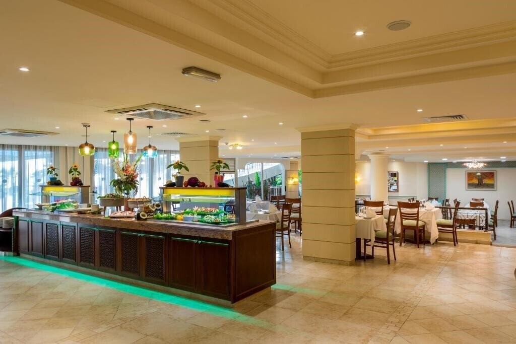 Изображение Aquamare Beach Hotel & SPA 4*