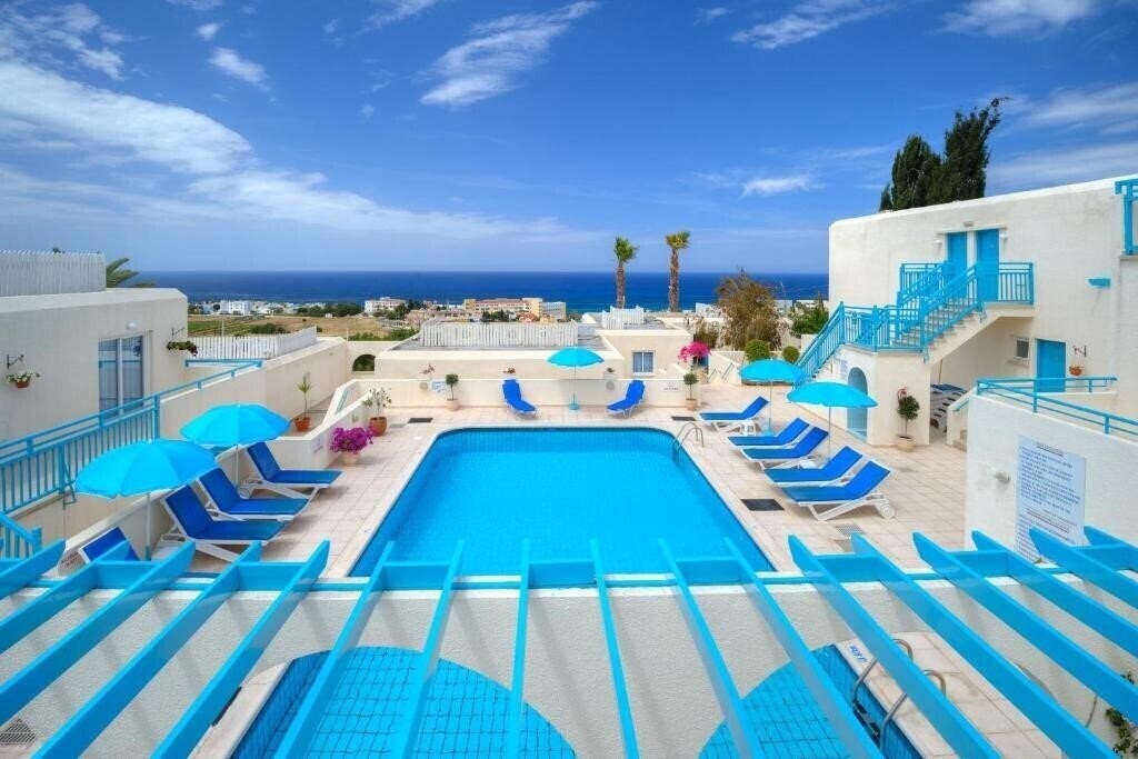 Готель Sunny Hill Hotel Apartments 3*