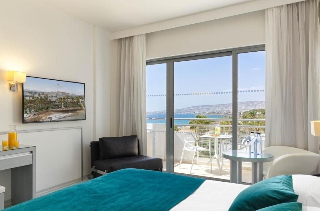 Зображення St. George Beach Hotel & SPA Resort 4*