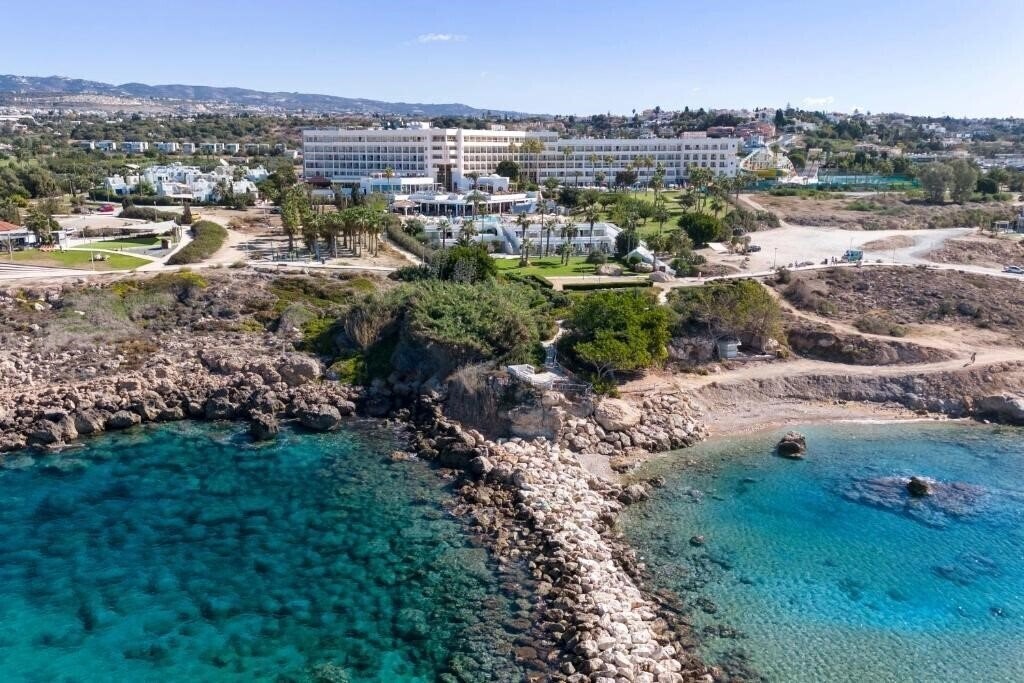 Готель Cyprotel Laura Beach Hotel 4*