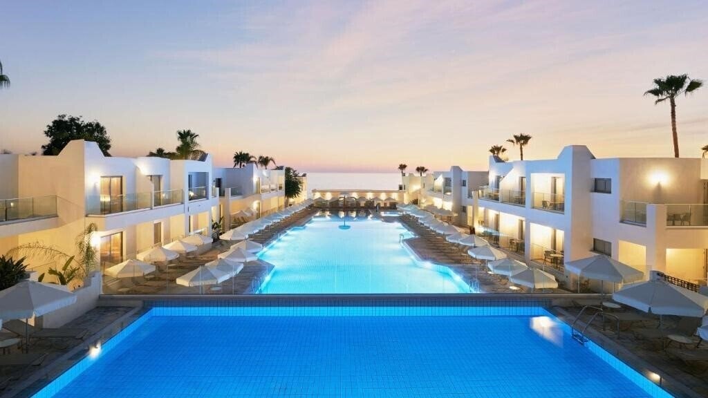 Готель Eleni Holiday Village 4*