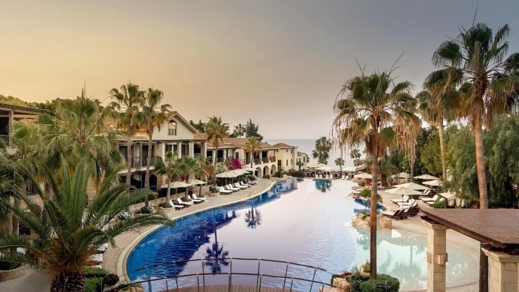 Отель Columbia Beach Resort 5*