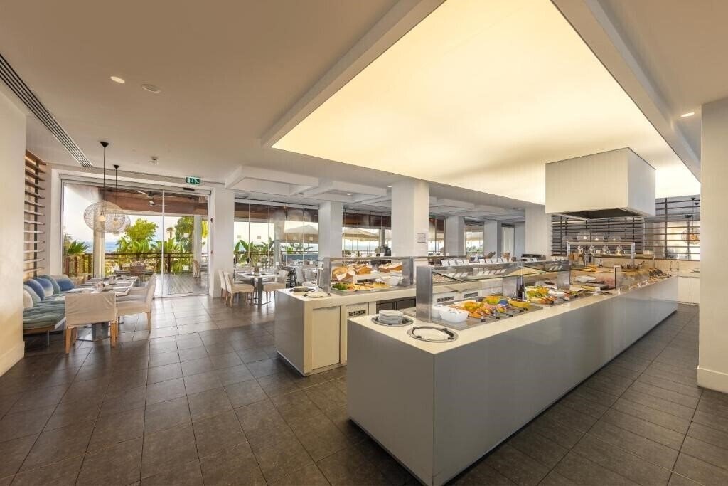 Фотографія Capo Bay Beach Hotel 4*