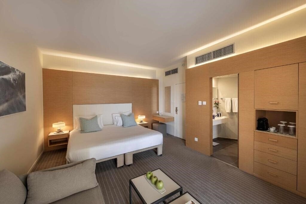 Картинка Capo Bay Beach Hotel 4*