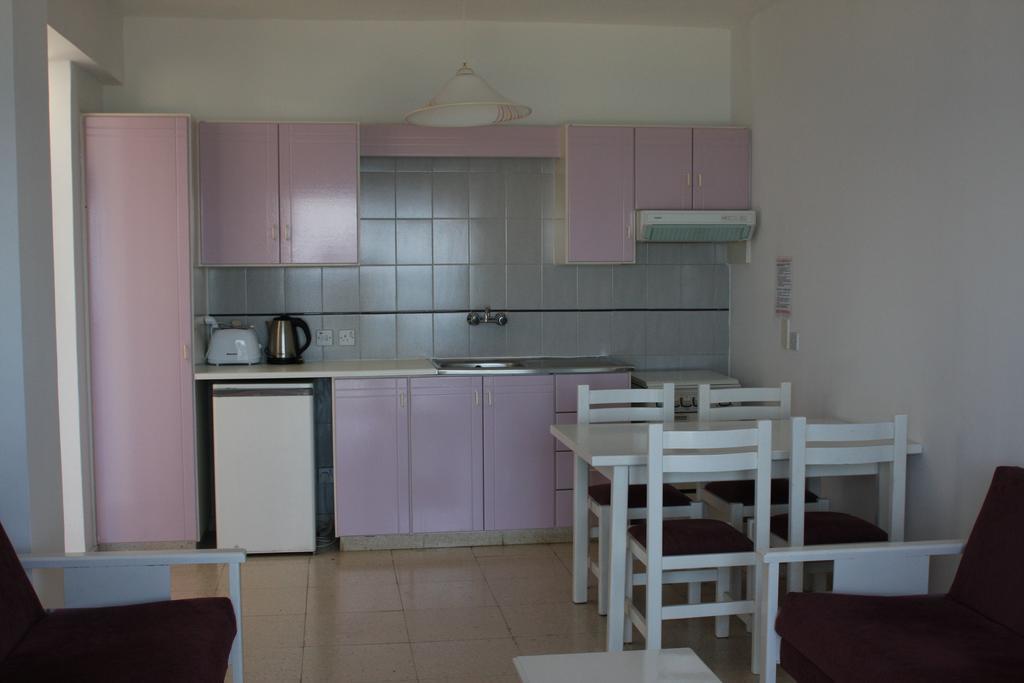 Готель Astreas Hotel Apartment 3*