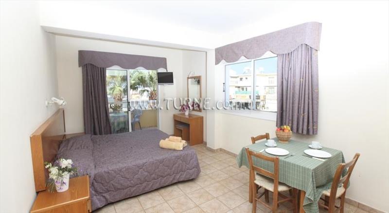 Готель Captain Karas Holiday Apartments 2*