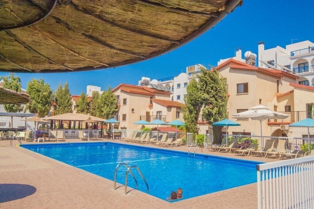 Фото Windmills Hotel Apartments 4*