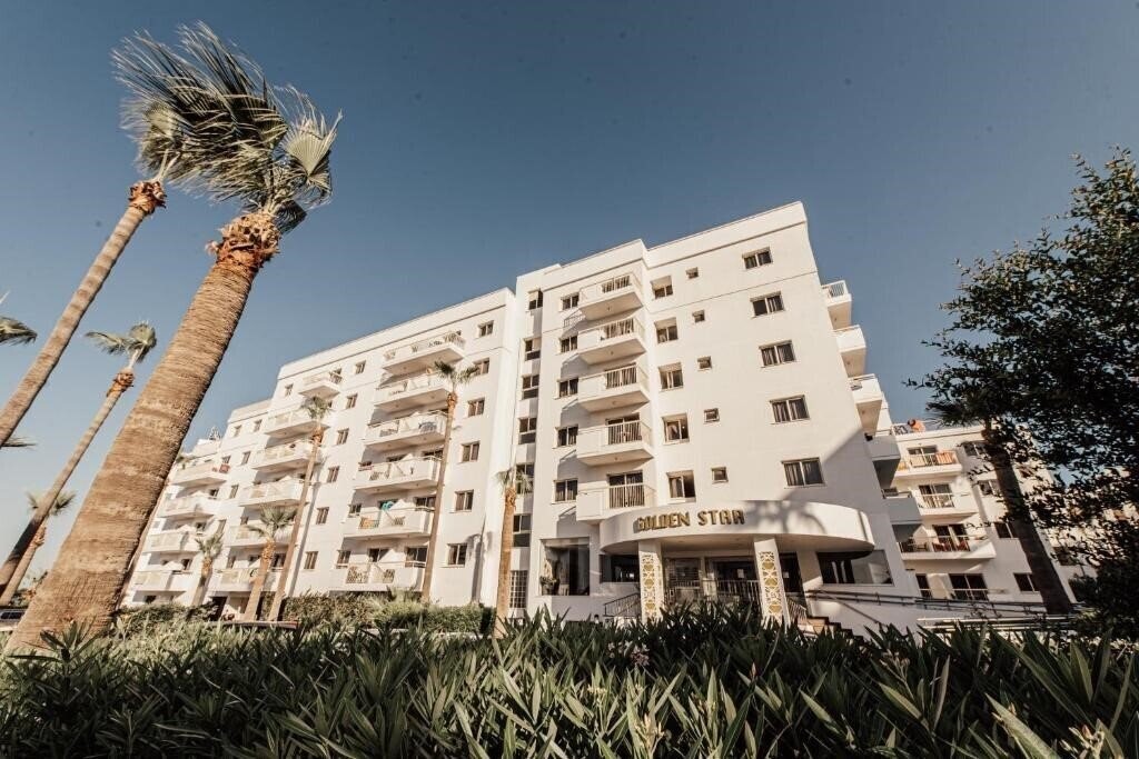 Отель Golden Star Beach Hotel 3*