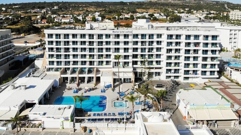 Отель Melini Suites 4*