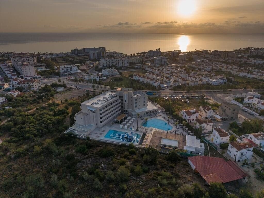 Готель Toxotis Hotel Apts 3*