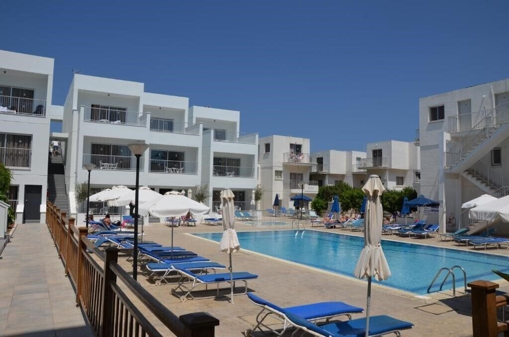 Готель Sweet Memories Hotel Apts 3*