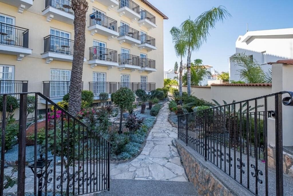 Картинка Anais Bay 3*