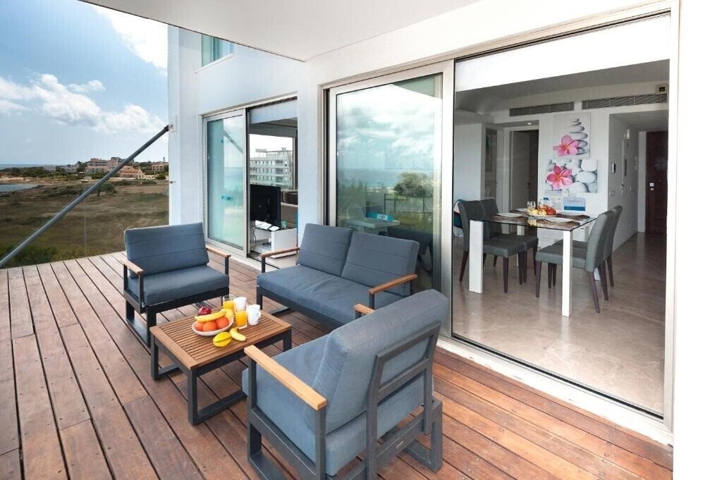 Картинка Apartment Marisol - Beachfront 3*