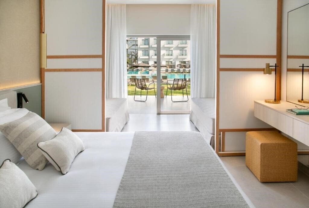 Фото Atlantica Aqua Blue Hotel 4*