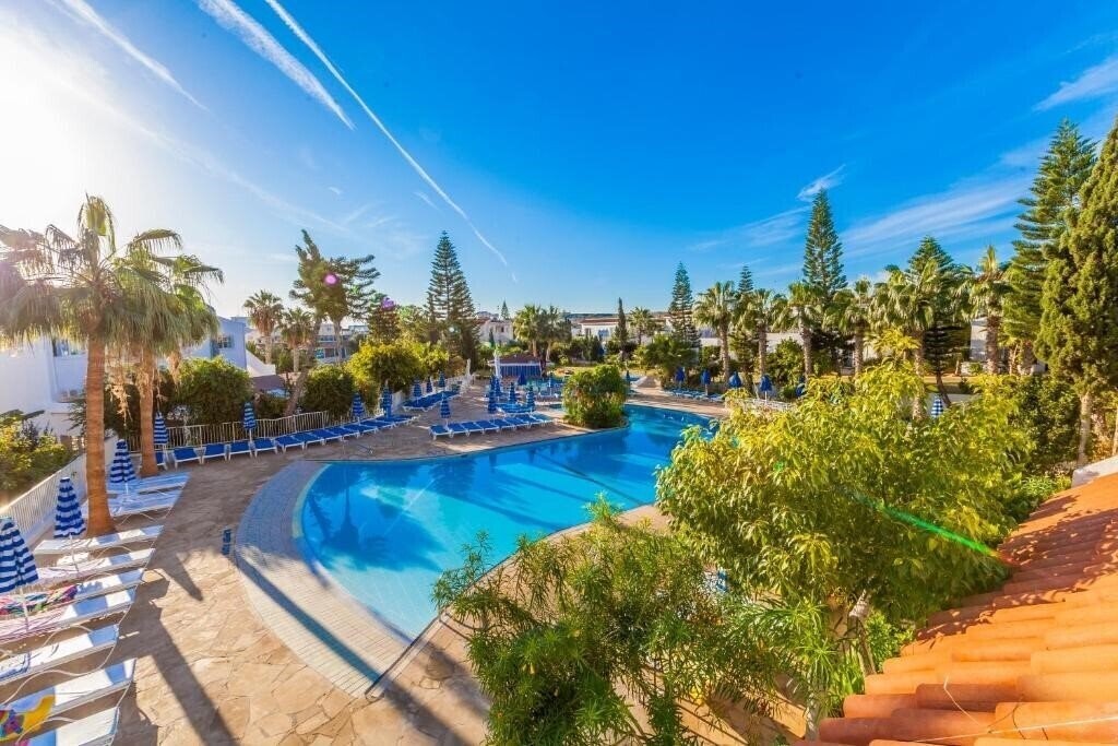 Готель Andreotis Hotel Apartaments 3*