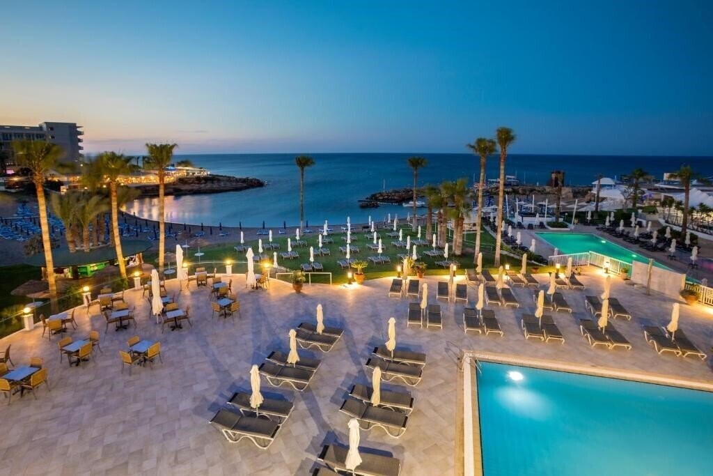 Изображение Louis Infinity Blu Designed for Adults 4*