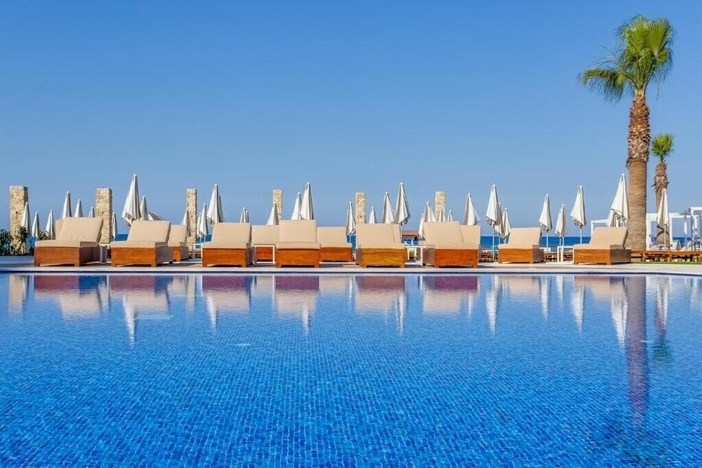 Готель Flamingo Paradise Beach Hotel (Adults Only 16+) 4*