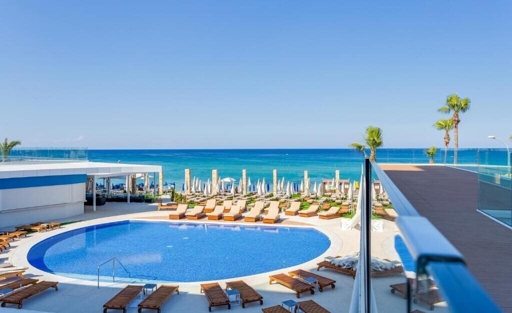 Фотографія Flamingo Paradise Beach Hotel (Adults Only 16+) 4*