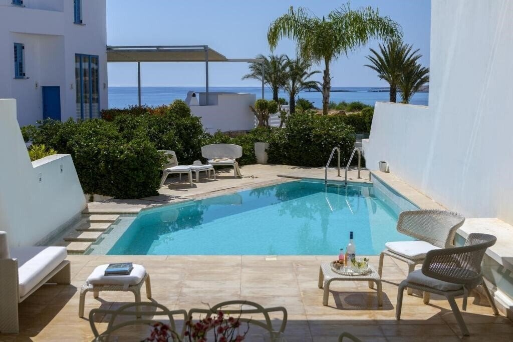 Готель Protaras Seafront Villa Kalena 4*