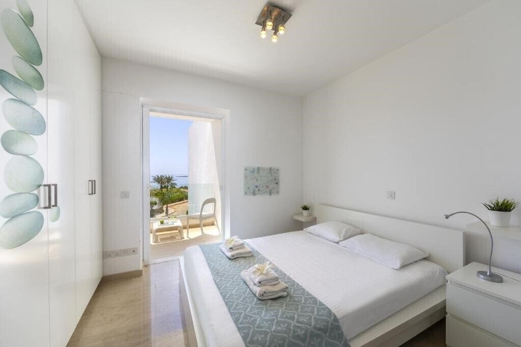 Фото Protaras Seafront Villa Kalena 4*