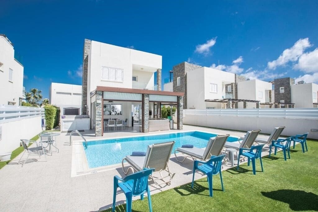 Отель Protaras Villa Anemoni 3*