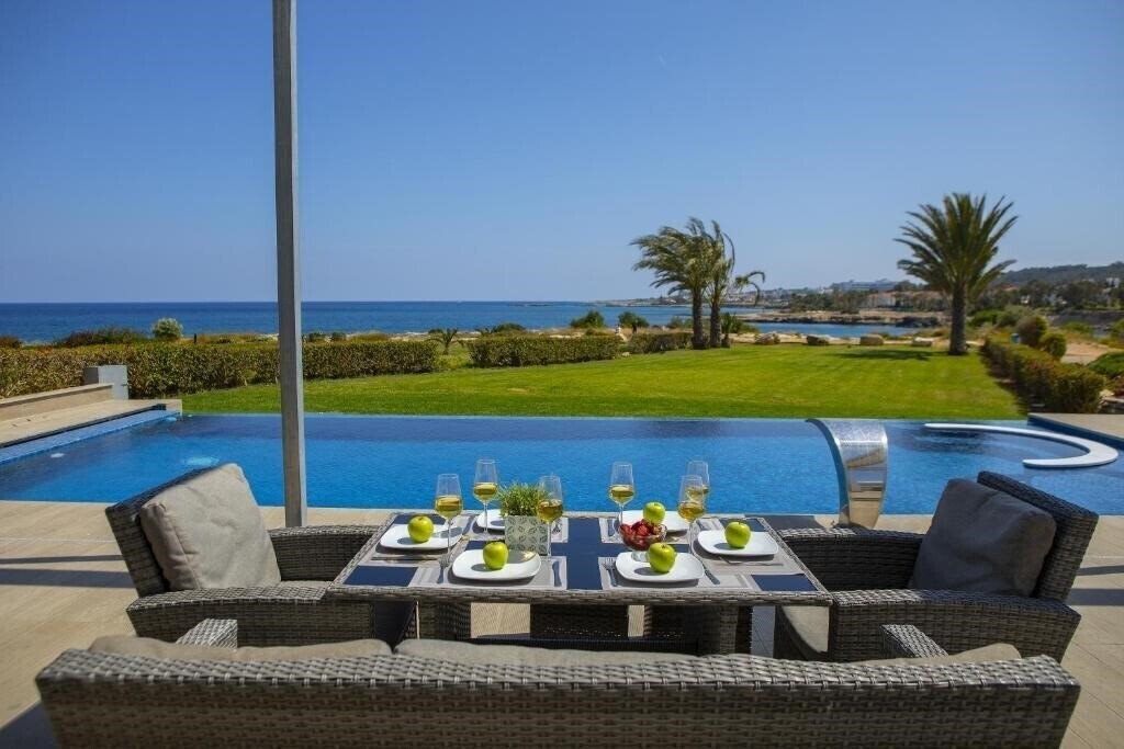 Отель Villa Infinity Protaras 4*