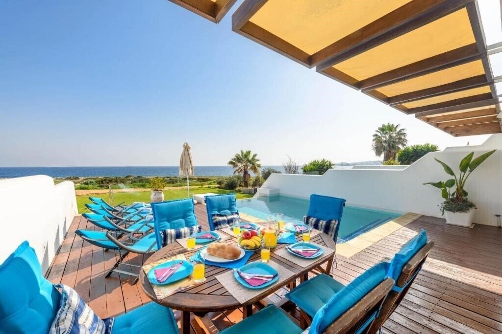 Отель Villa Nausica 4*