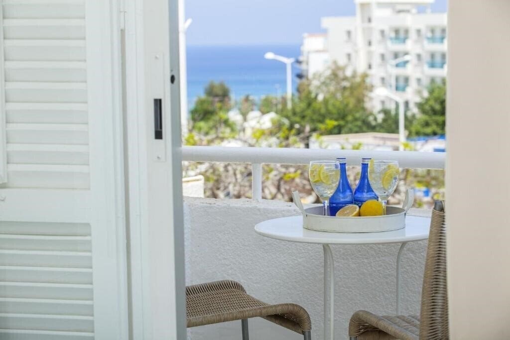 Картинка Central Protaras Sunrise Villa 3*