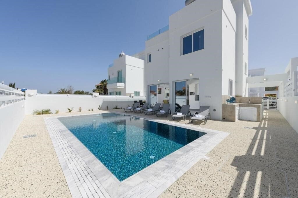 Изображение Green Bay Villas 3*