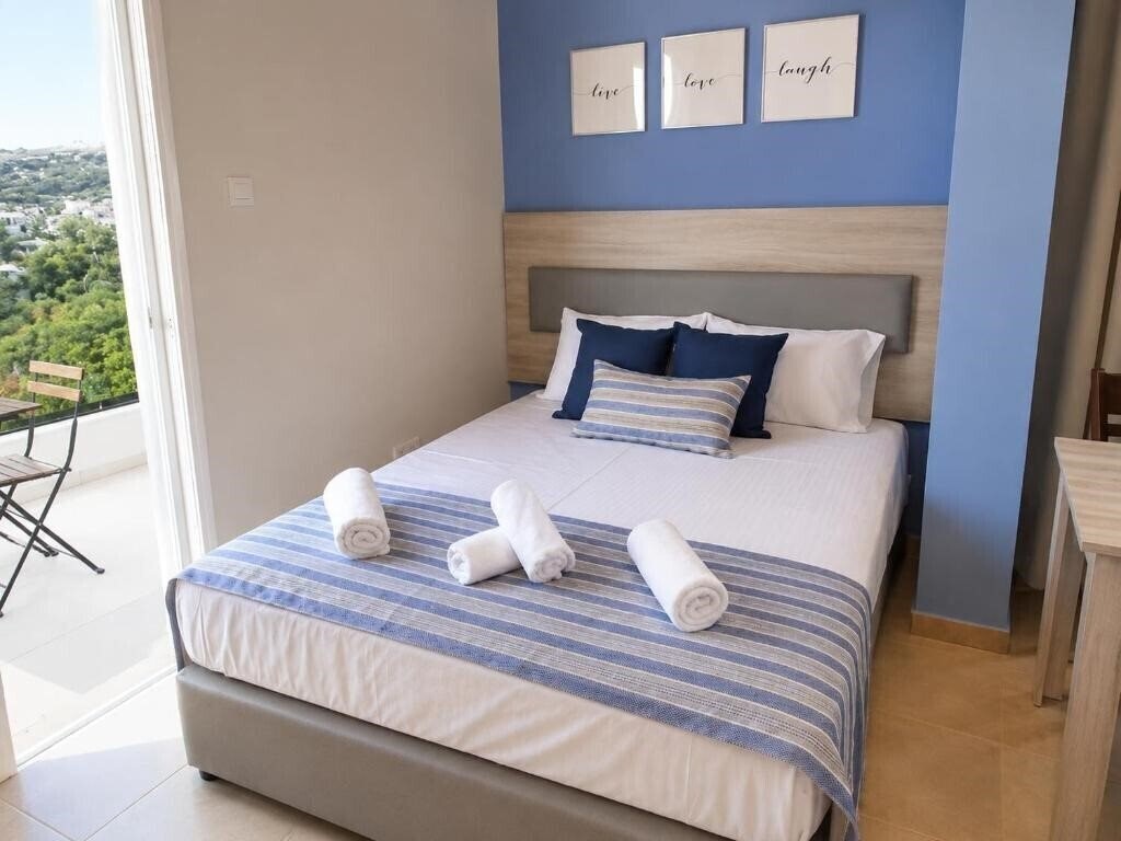 Готель Proteas Mare Suites 4*