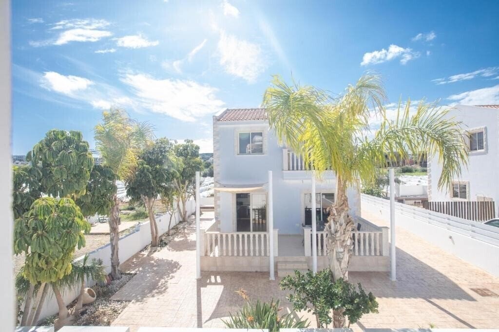 Готель Tonia Villas 4*