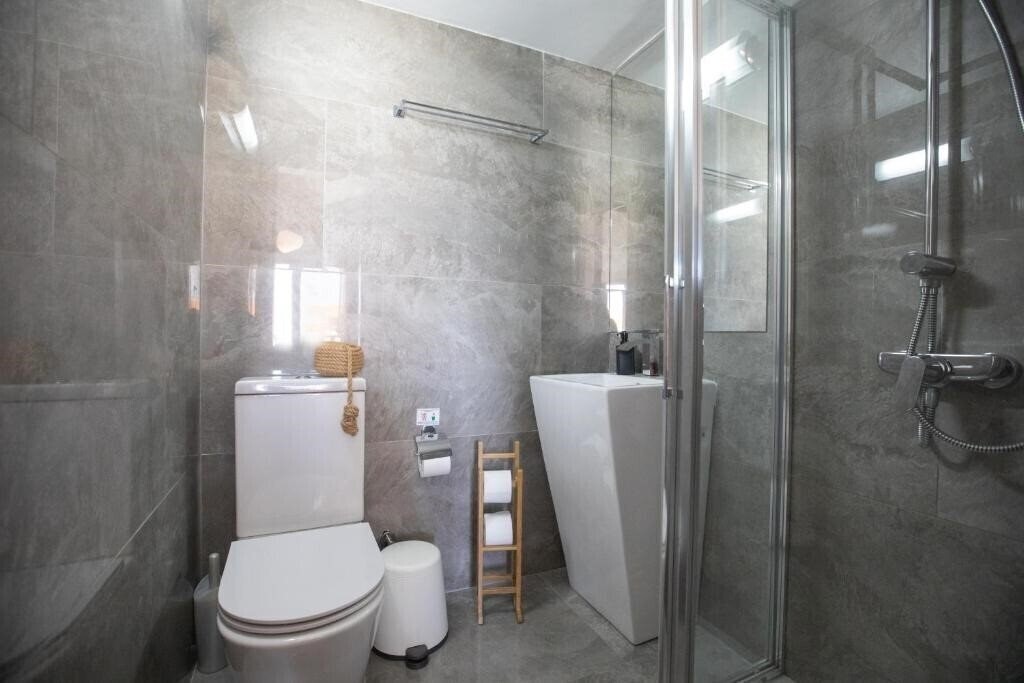 Фото Tonia Villas 4*