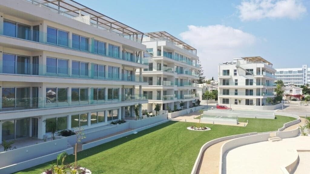 Картинка Emerald Luxury Suites 4*