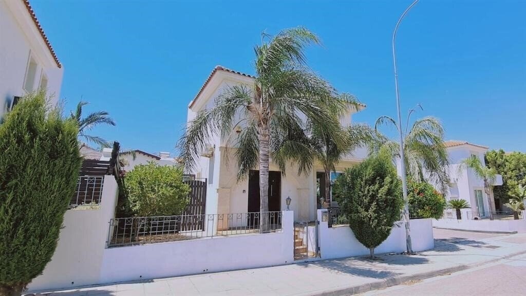 Готель Stay Sunny Bay Villa 3*