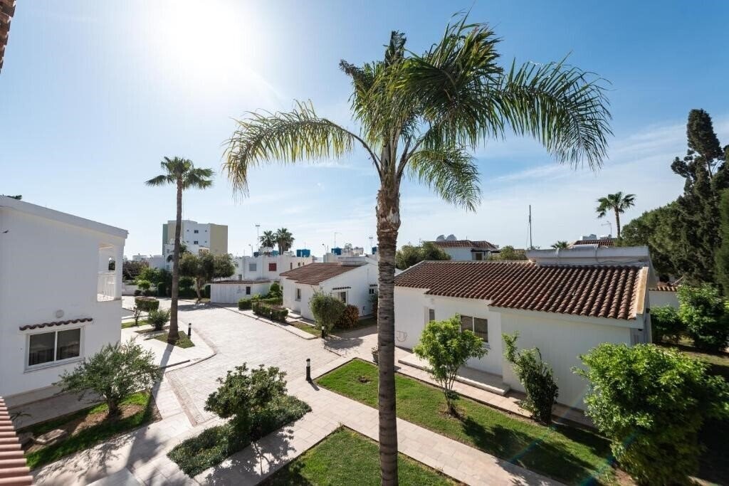 Отель Fig Tree Z Holiday Resort 3*
