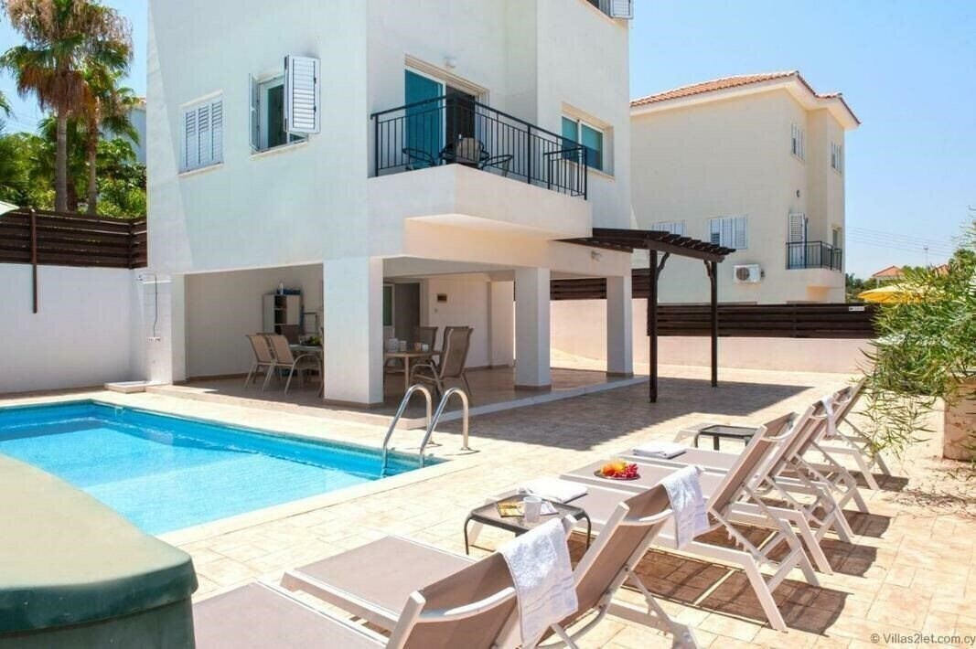 Фотография Villa Ourania 5*