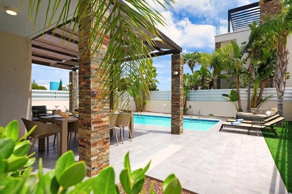 Изображение Villa Anastasia - Fig Tree Bay Area 5*
