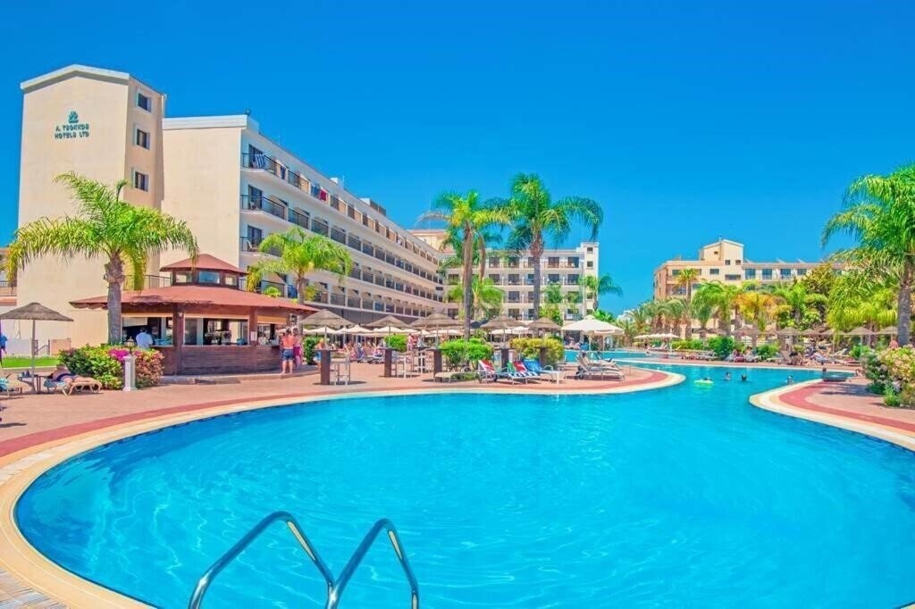 Готель Tsokkos Sun Garden Hotel Apts 4*
