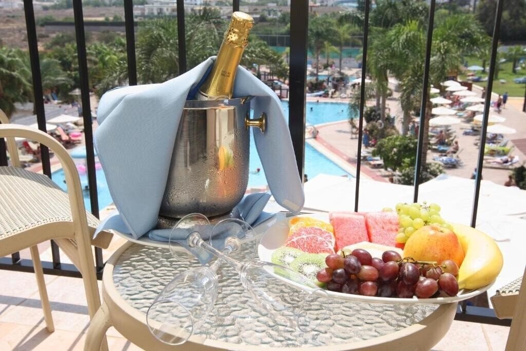 Зображення Tsokkos Sun Garden Hotel Apts 4*